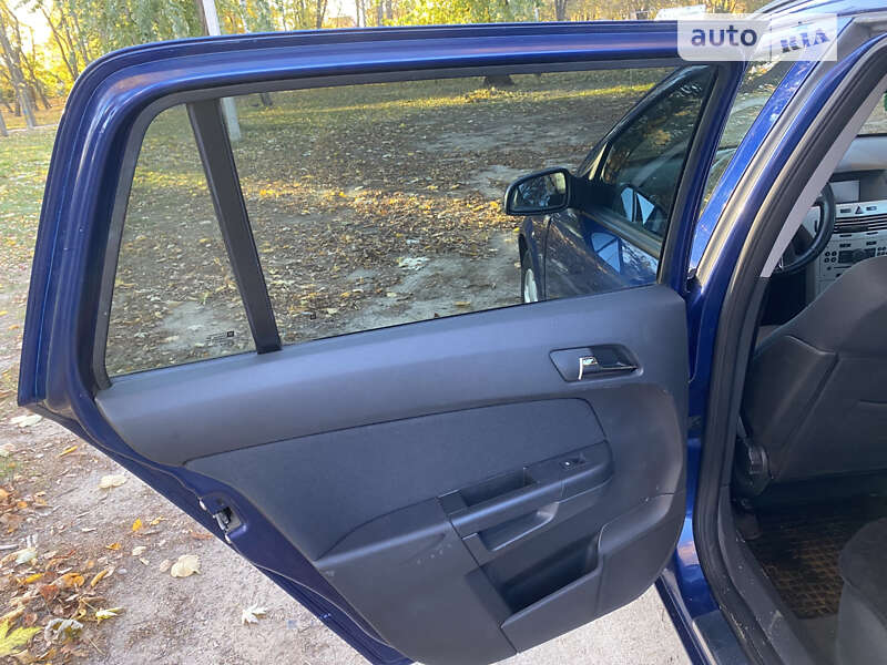 Универсал Opel Astra 2008 в Киеве