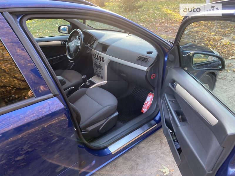 Универсал Opel Astra 2008 в Киеве