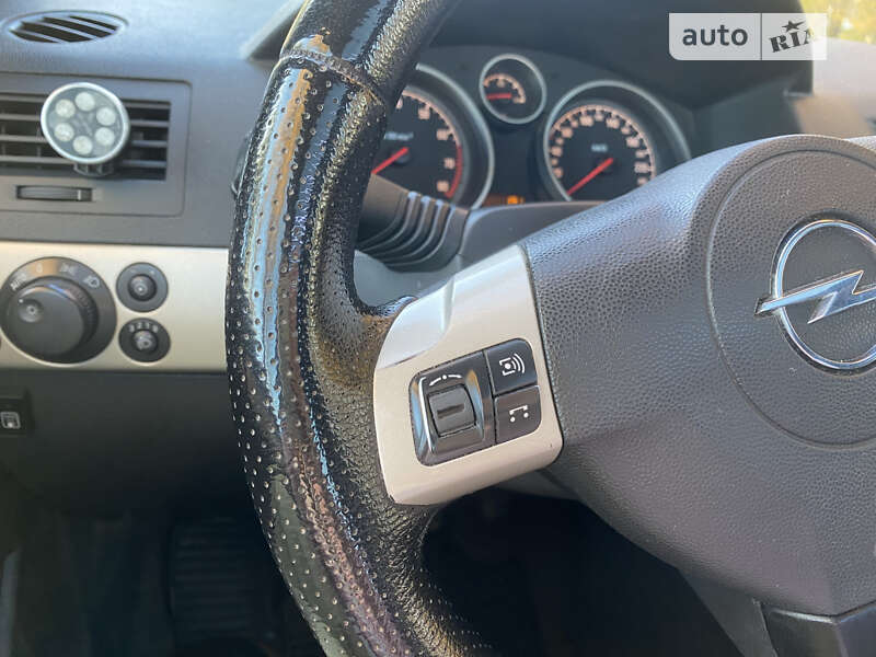 Универсал Opel Astra 2008 в Киеве