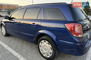 Универсал Opel Astra 2005 в 