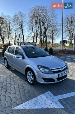 Хэтчбек Opel Astra 2006 в Виннице