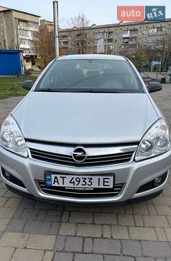 Универсал Opel Astra 2008 в 