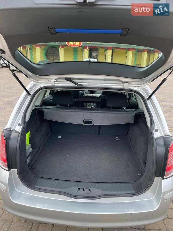 Универсал Opel Astra 2008 в Ивано-Франковске