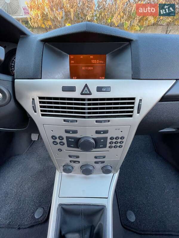 Универсал Opel Astra 2008 в Ивано-Франковске