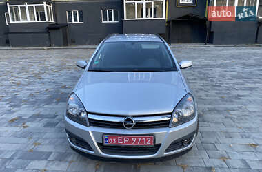 Универсал Opel Astra 2006 в Ахтырке