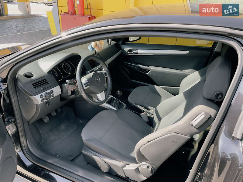 Хэтчбек Opel Astra 2009 в Ровно