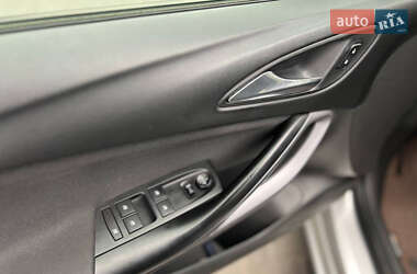 Универсал Opel Astra 2016 в 