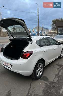 Хэтчбек Opel Astra 2010 в Сумах