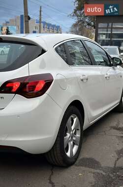 Хэтчбек Opel Astra 2010 в Сумах