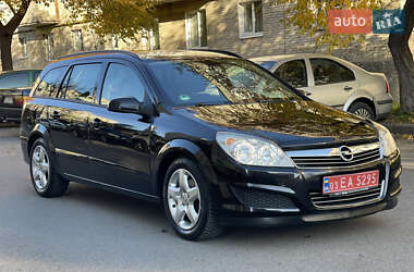 Універсал Opel Astra 2007 в Луцьку