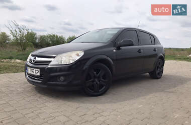 Хэтчбек Opel Astra 2010 в Ивано-Франковске