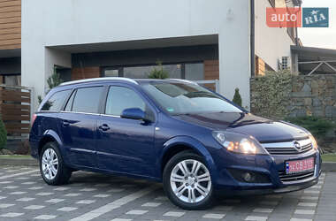 Универсал Opel Astra 2009 в Стрые