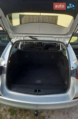 Универсал Opel Astra 2012 в 