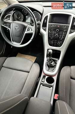 Хэтчбек Opel Astra 2010 в Сумах