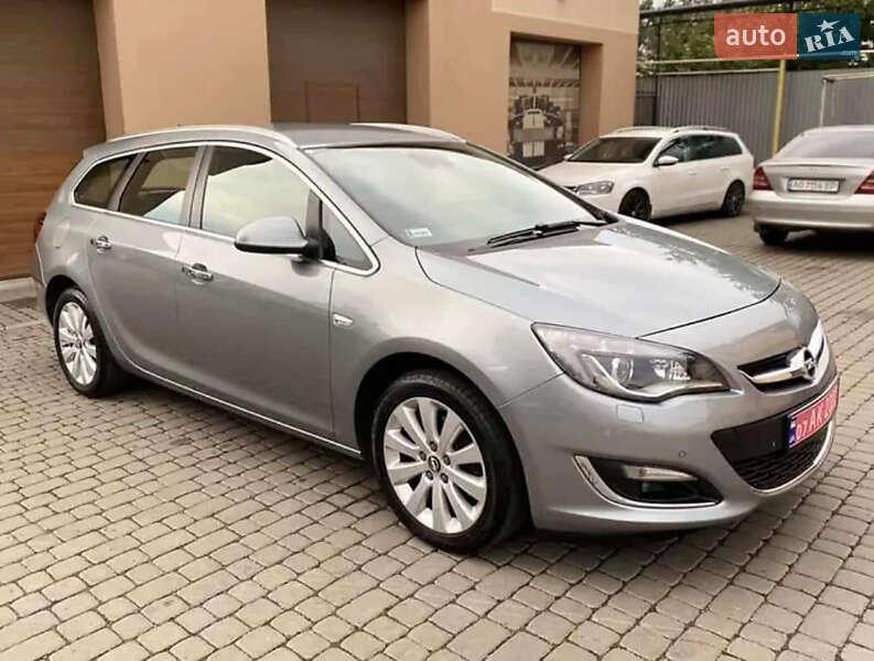 Універсал Opel Astra 2012 в Виноградові