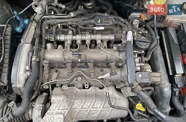 Универсал Opel Astra 2012 в 