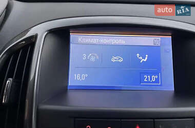 Универсал Opel Astra 2012 в 