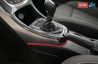 Универсал Opel Astra 2012 в 