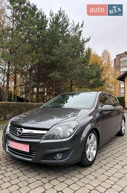 Хэтчбек Opel Astra 2009 в Луцке