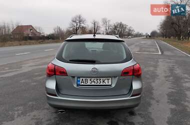 Универсал Opel Astra 2011 в 