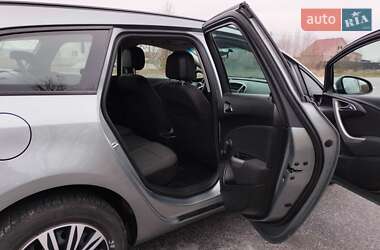 Универсал Opel Astra 2011 в 