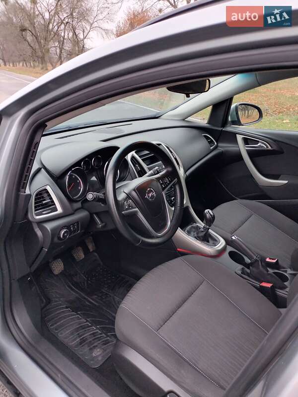 Универсал Opel Astra 2011 в Гнивани фото 11 Универсал Opel Astra 2011 в Гнивани