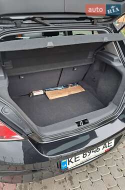 Хэтчбек Opel Astra 2012 в 