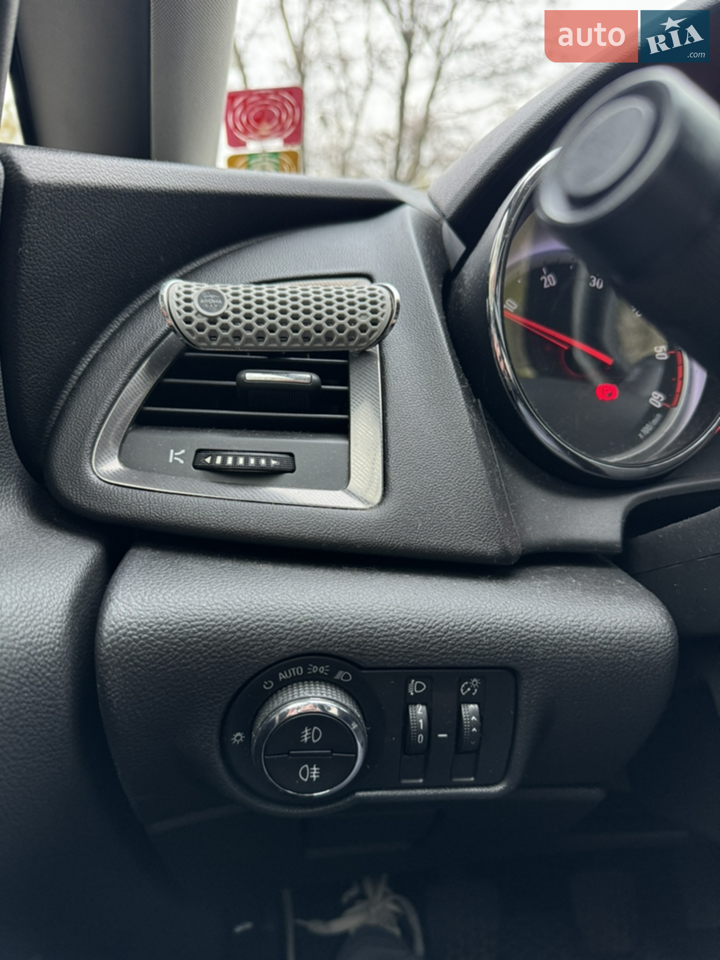 2011 Opel Astra - мініатюра 29