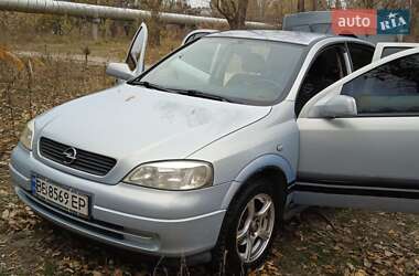 Седан Opel Astra 2005 в Кременчуге