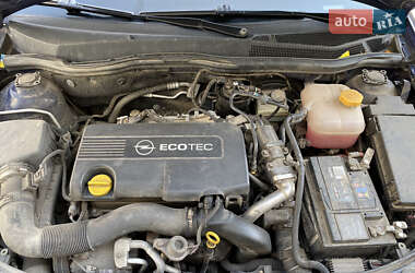 Универсал Opel Astra 2010 в 