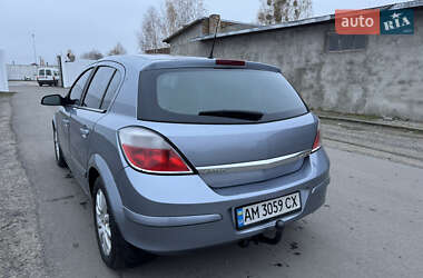 Хетчбек Opel Astra 2004 в Камені-Каширському