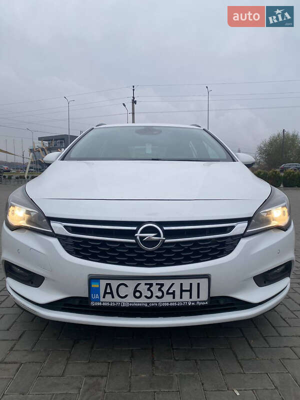 Универсал Opel Astra 2016 в Луцке