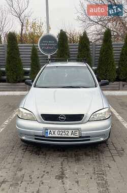 Седан Opel Astra 2004 в Харкові