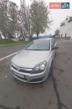 Хетчбек Opel Astra 2006 в Ізмаїлі