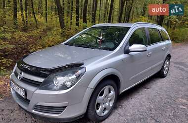 Універсал Opel Astra 2005 в Іллінцях