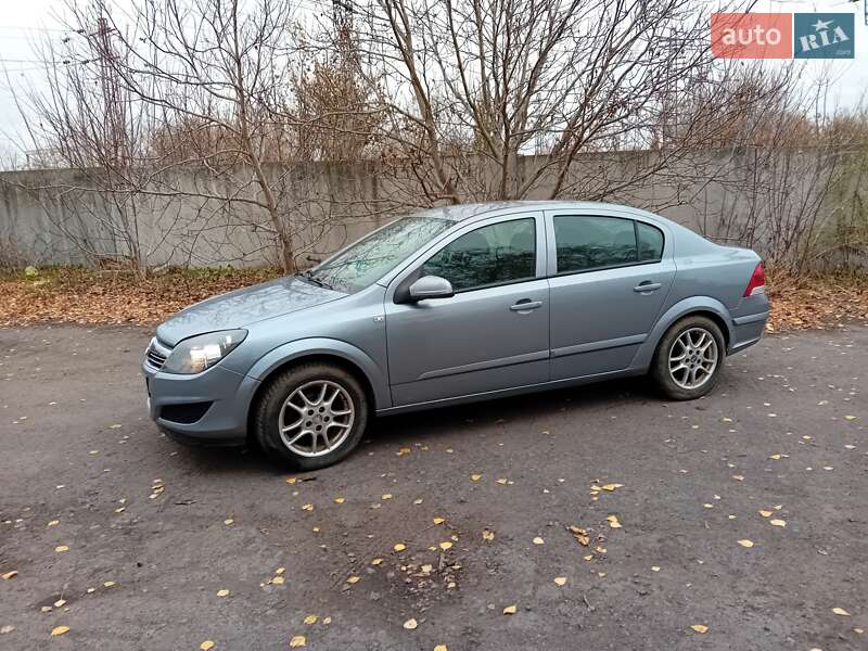Opel Astra 2008