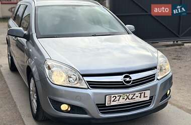 Универсал Opel Astra 2008 в Вознесенске