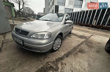 Седан Opel Astra 2006 в Харькове