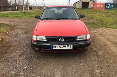 Хетчбек Opel Astra 1995 в 