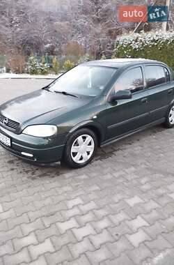 Седан Opel Astra 2003 в Турке