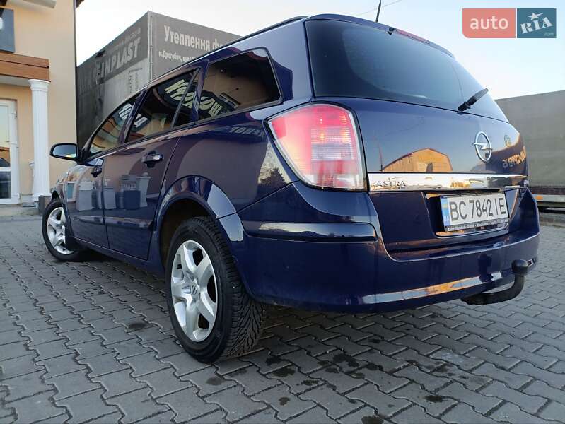 Універсал Opel Astra 2008 в Дрогобичі