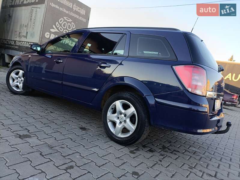 Універсал Opel Astra 2008 в Дрогобичі