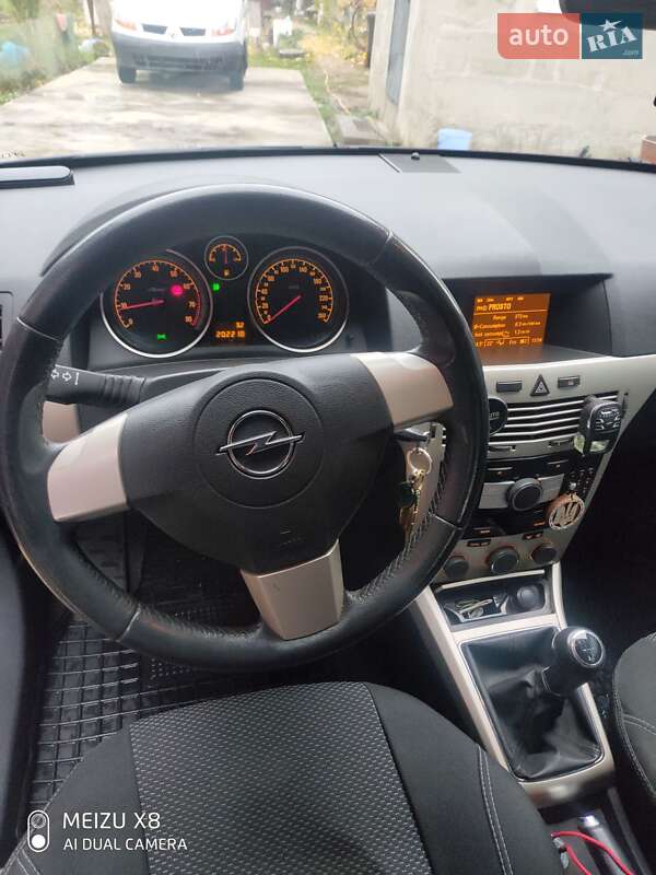 Универсал Opel Astra 2008 в Одессе
