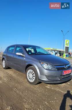 Хетчбек Opel Astra 2007 в Новоархангельську