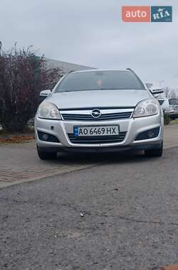 Універсал Opel Astra 2008 в Ужгороді