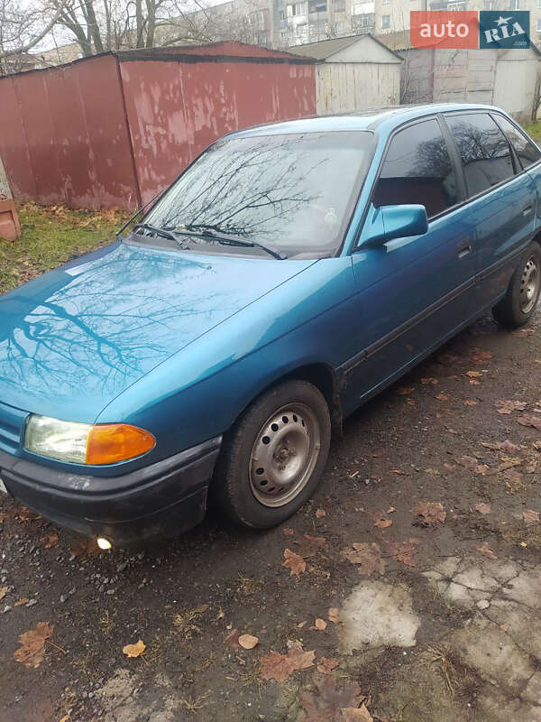 Хэтчбек Opel Astra 1992 в Квасилове фото 4 Хэтчбек Opel Astra 1992 в Квасилове