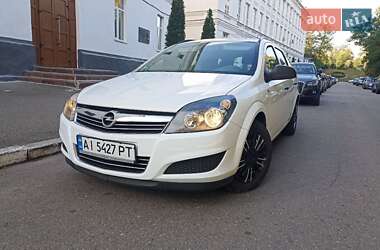 Универсал Opel Astra 2010 в Белой Церкви