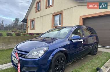 Універсал Opel Astra 2005 в Рівному