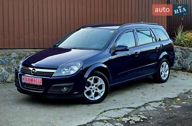 Универсал Opel Astra 2006 в Полтаве