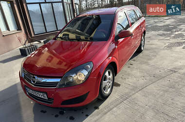 Универсал Opel Astra 2008 в Ивано-Франковске